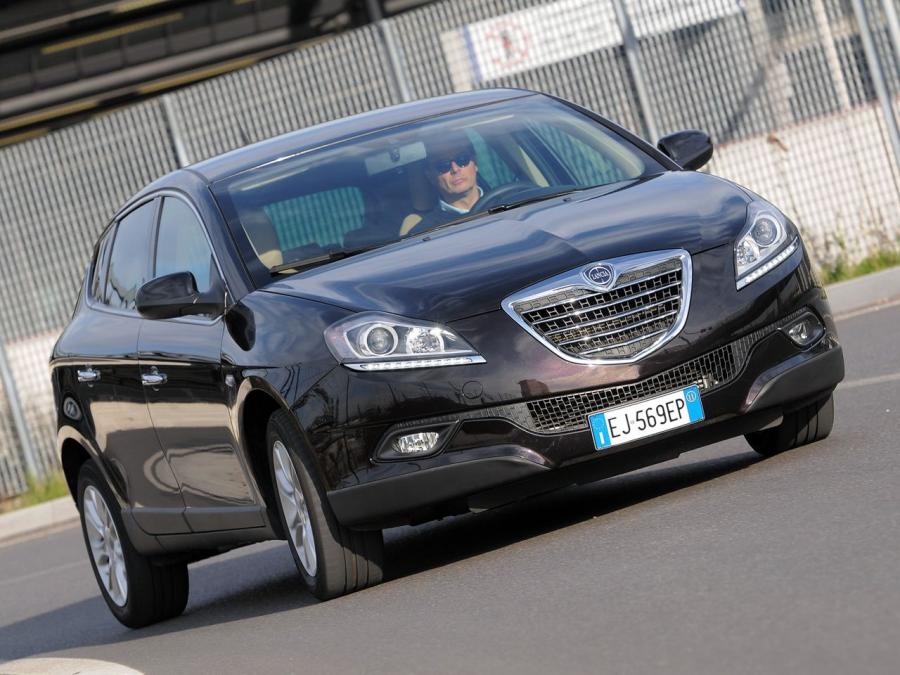  Lancia Delta 2011 года  (фото 9 из 19)